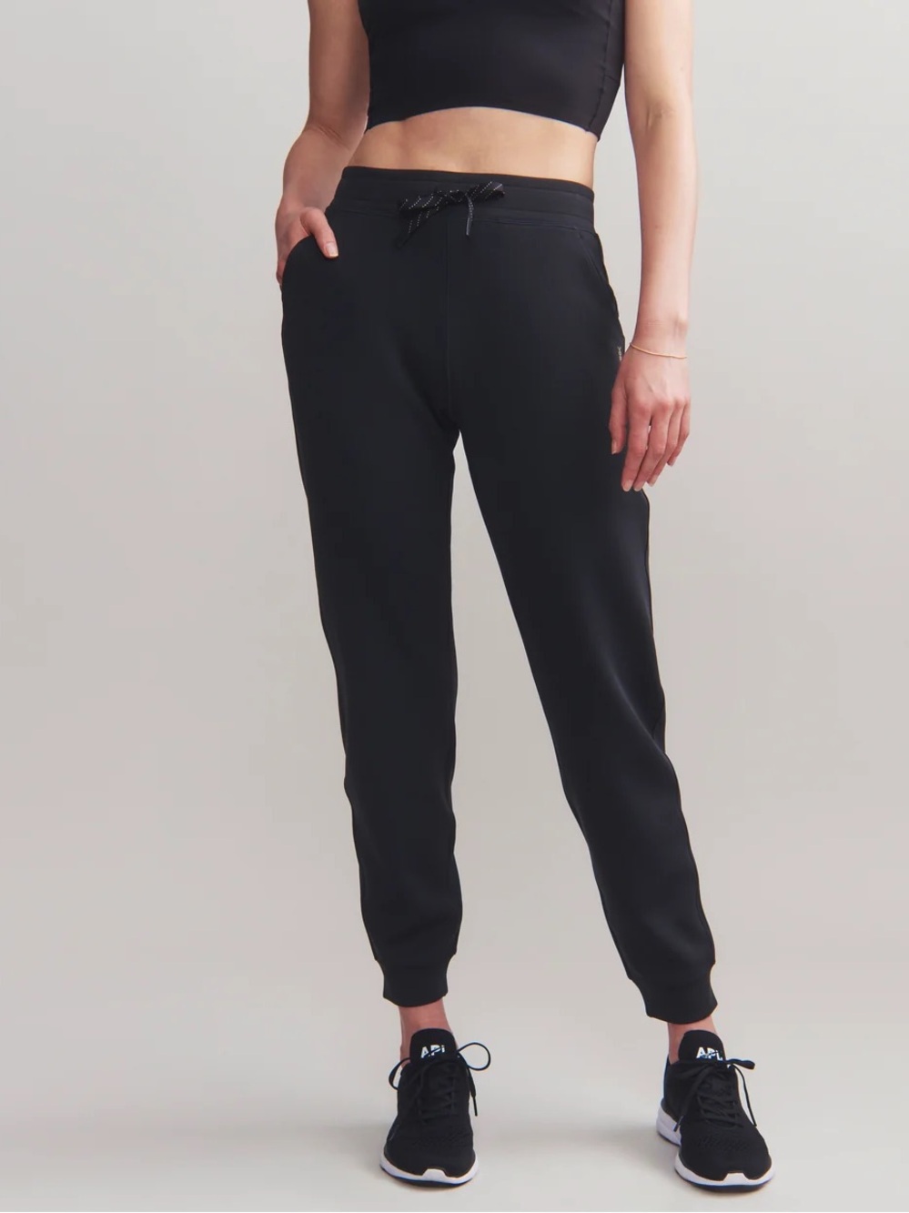 Rhône Women’s DreamGlow Jogger